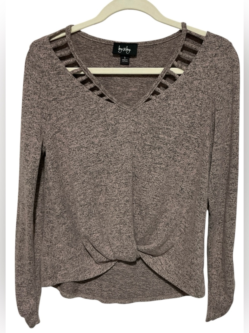 NWOT - by & by Twist Front Knit Top – Size Small